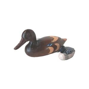 Vintage Unbranded‎ Carved Wood Duck Decoys w/ Glass Eyes 2 Piece Set